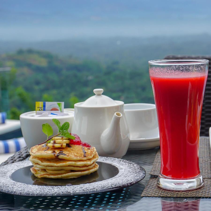 Mount Blue Kandy Bagian luar foto