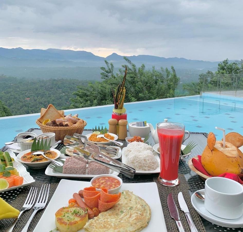 Mount Blue Kandy Bagian luar foto