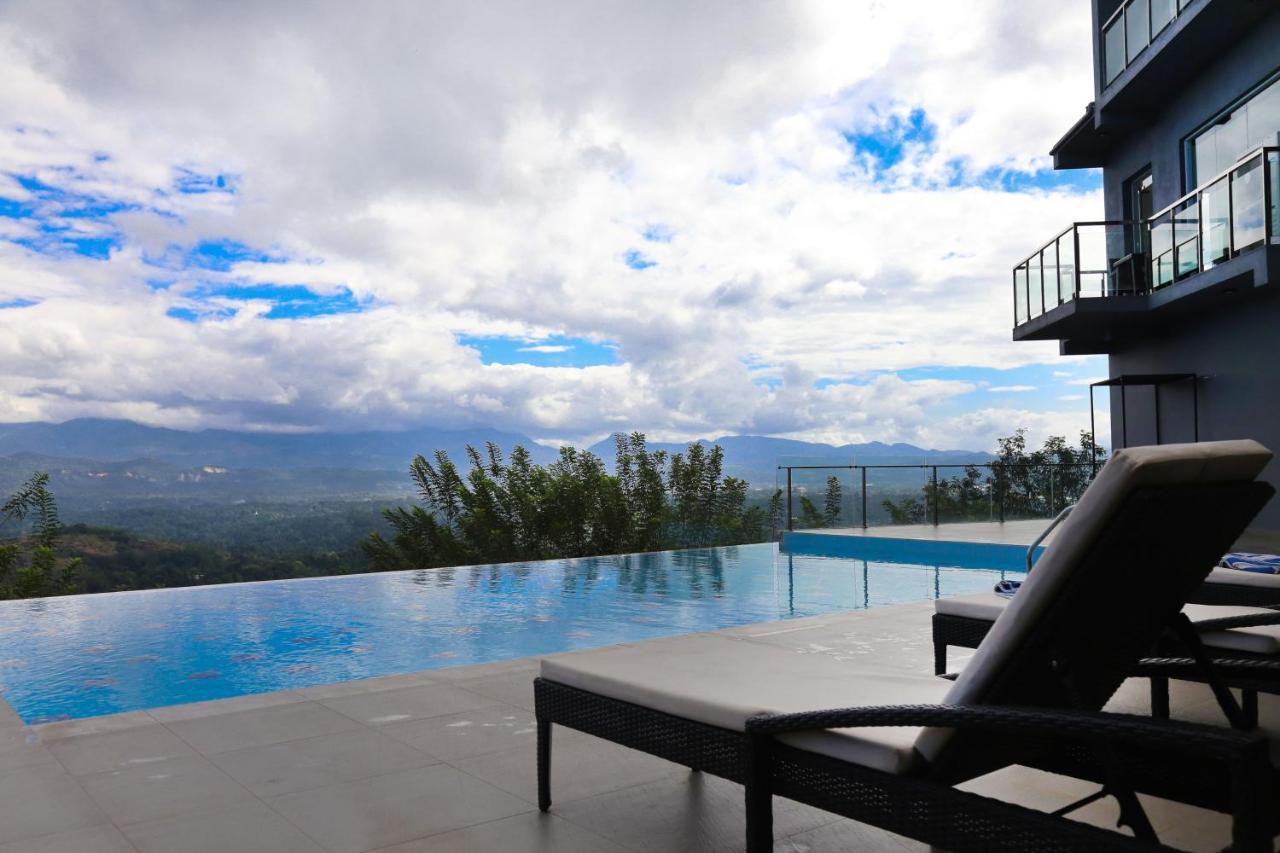Mount Blue Kandy Bagian luar foto