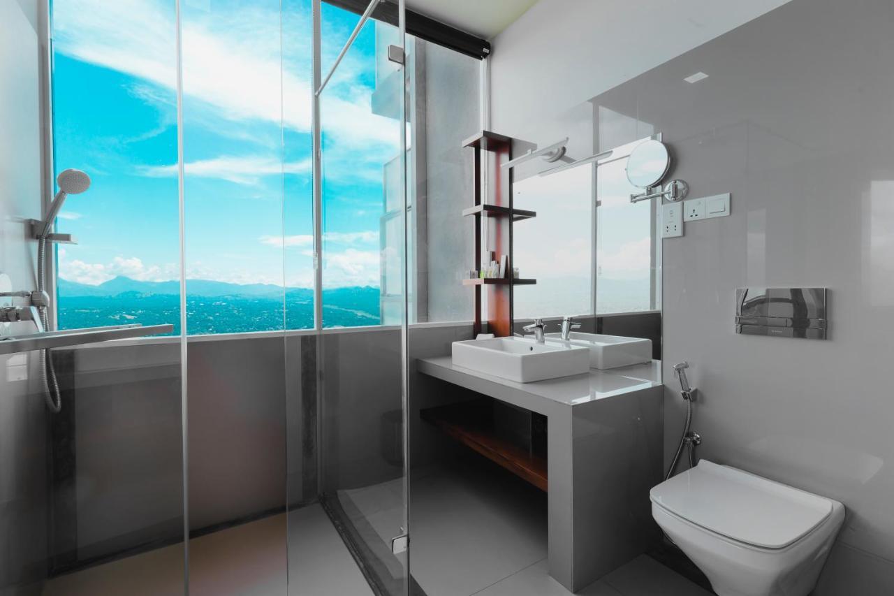 Mount Blue Kandy Bagian luar foto